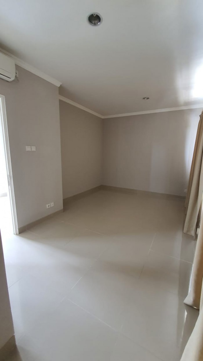 Rumah Disewakan Semi Furnished di Cluster Florencia Lippo Cikarang